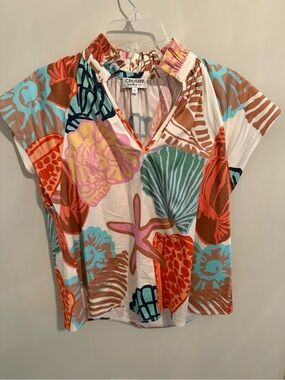 CROSBY by Mollie Burch Multicolor Shell & Starfish Print V-Neck Top